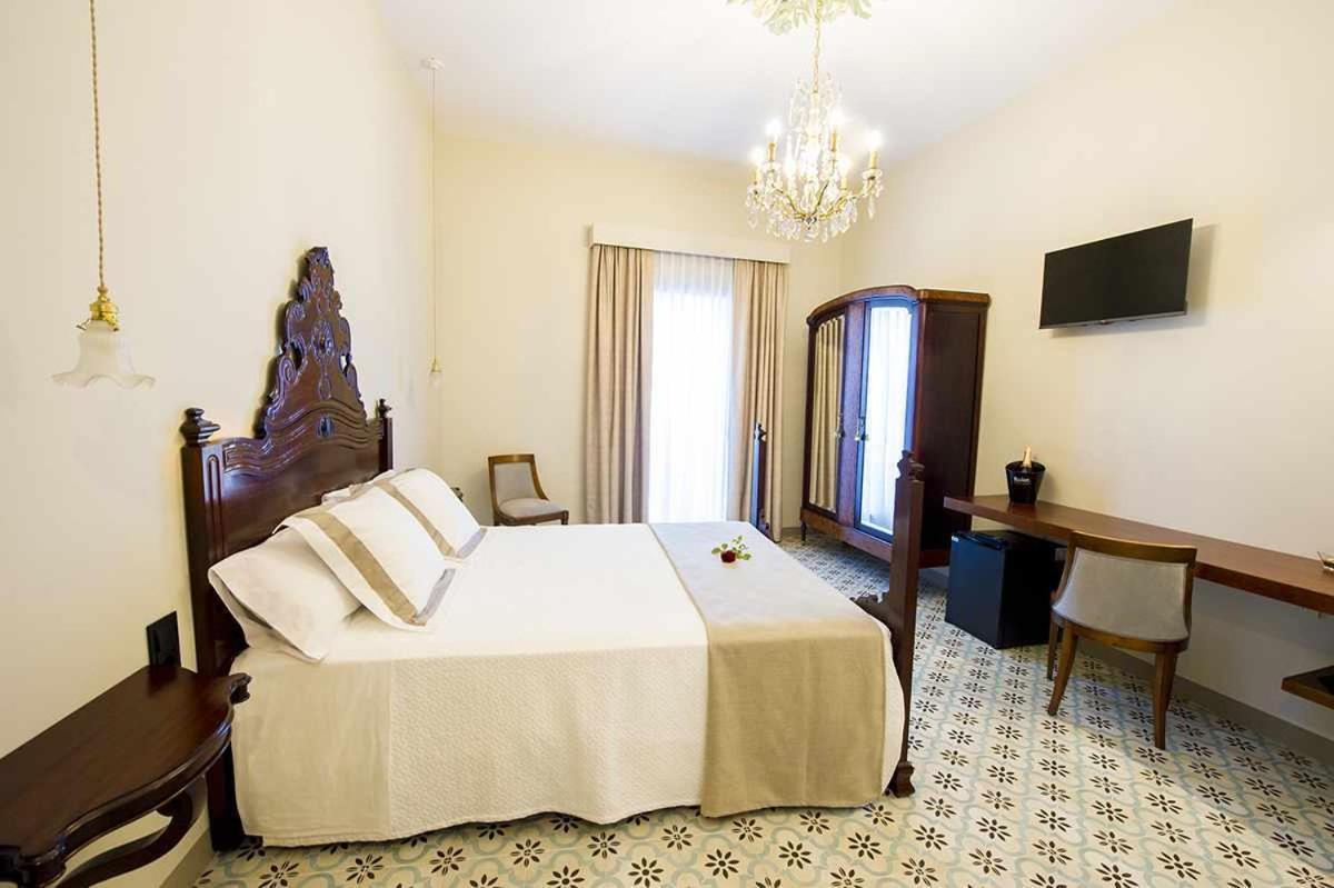 Bolet Casa Modernista Bed & Breakfast Castellvi de la Marca ภายนอก รูปภาพ
