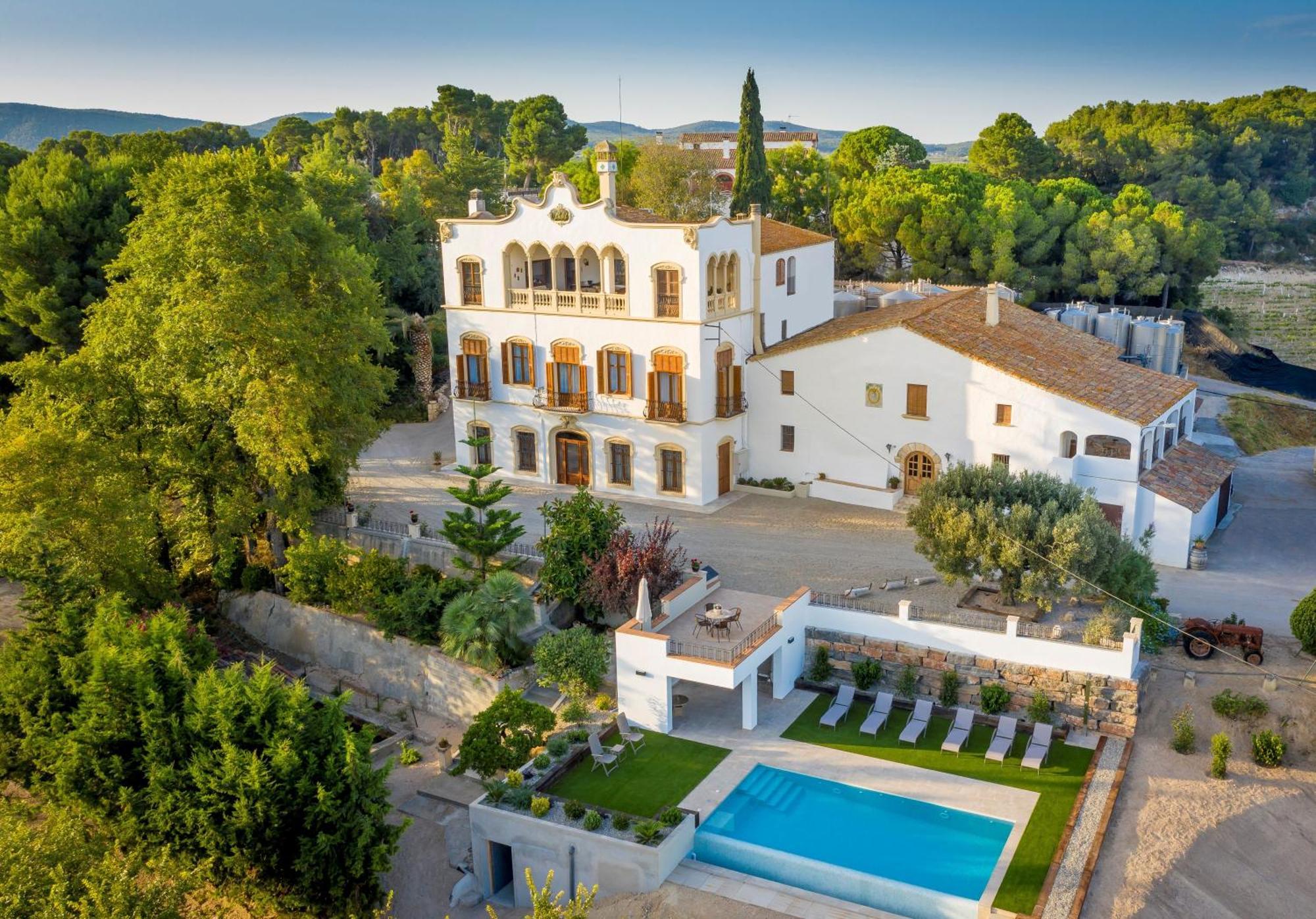 Bolet Casa Modernista Bed & Breakfast Castellvi de la Marca ภายนอก รูปภาพ