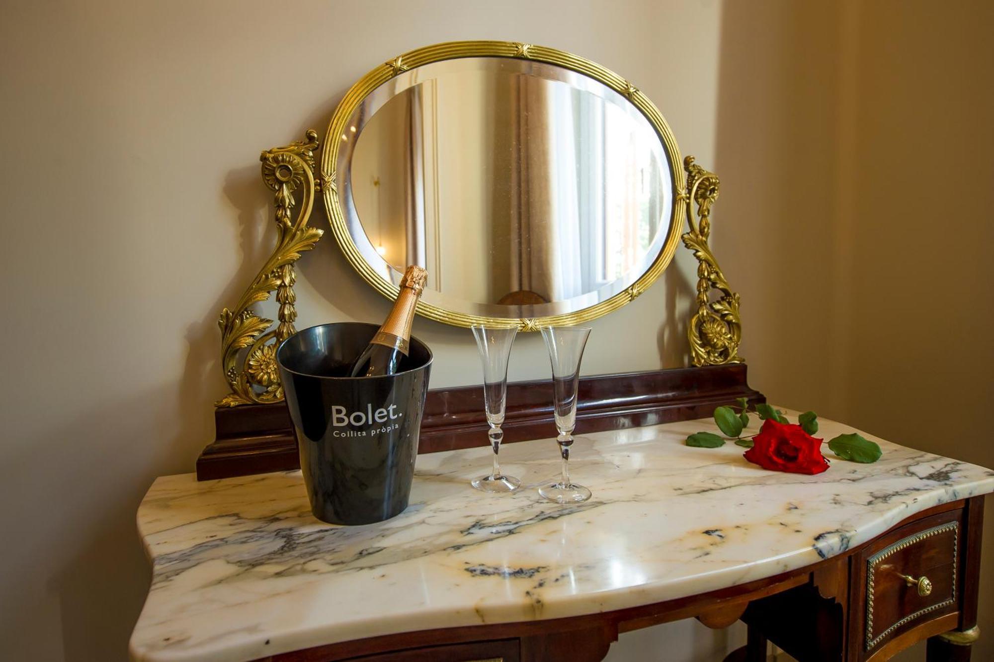 Bolet Casa Modernista Bed & Breakfast Castellvi de la Marca ภายนอก รูปภาพ