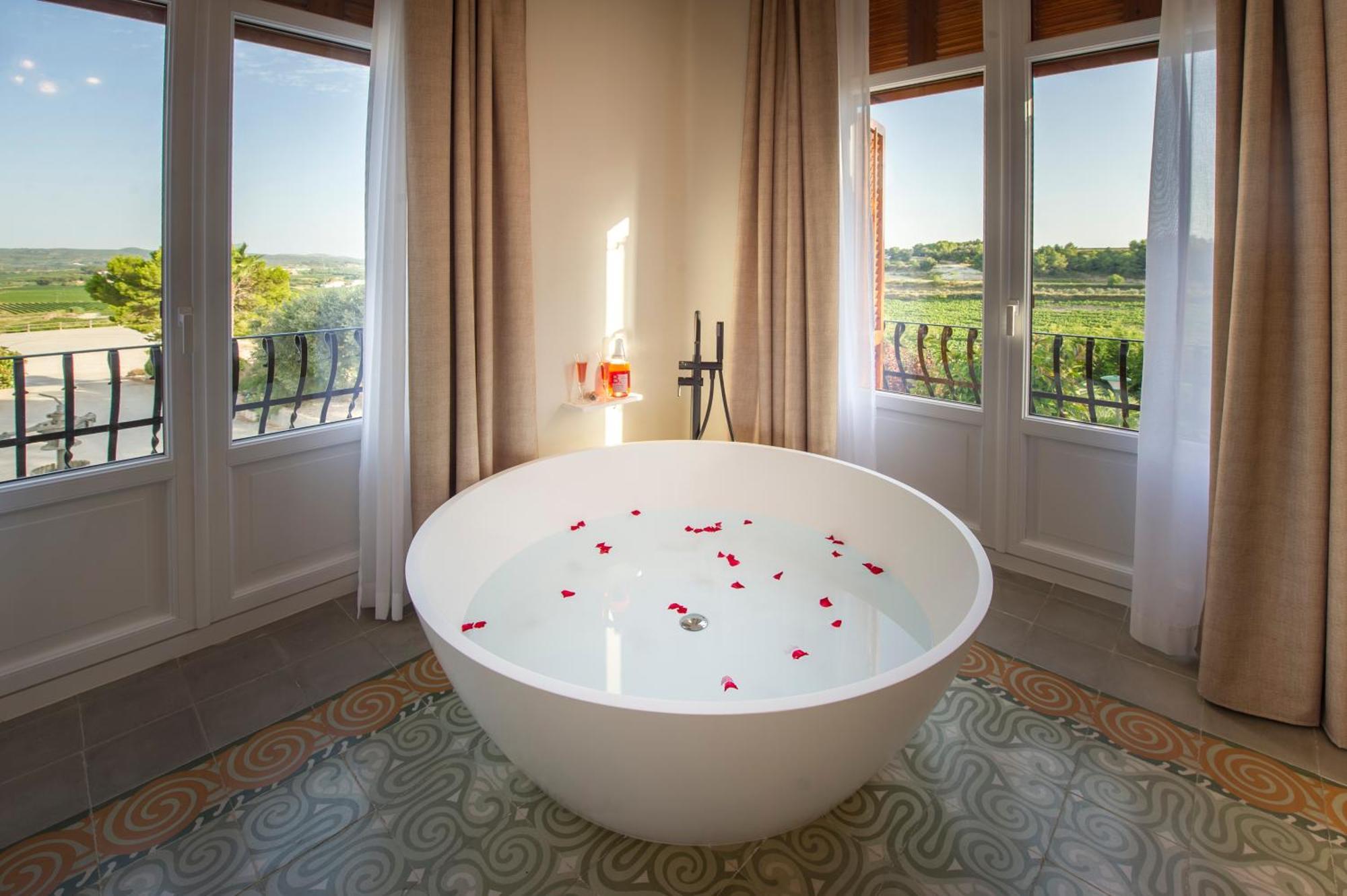 Bolet Casa Modernista Bed & Breakfast Castellvi de la Marca ภายนอก รูปภาพ