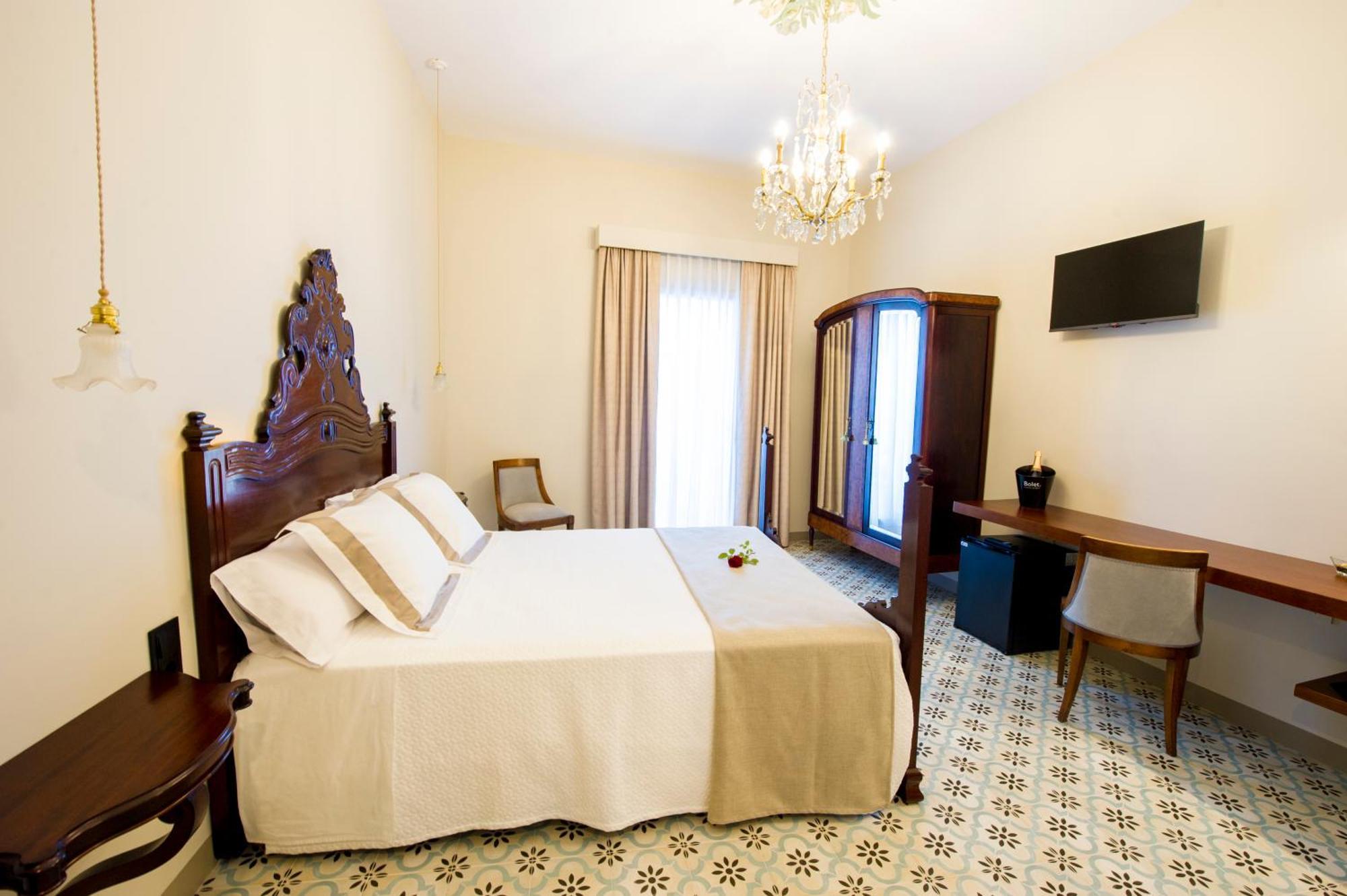 Bolet Casa Modernista Bed & Breakfast Castellvi de la Marca ภายนอก รูปภาพ