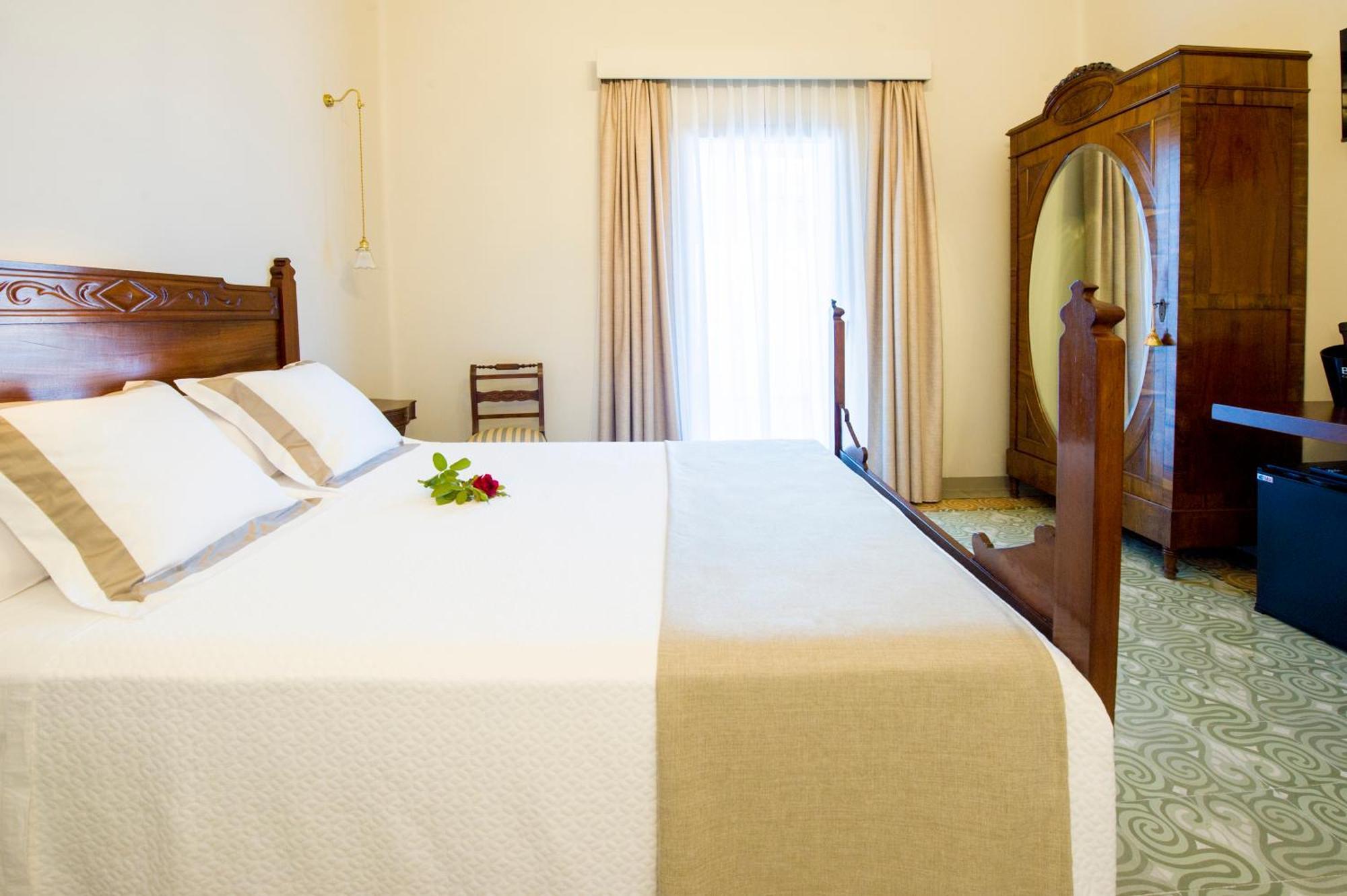 Bolet Casa Modernista Bed & Breakfast Castellvi de la Marca ภายนอก รูปภาพ